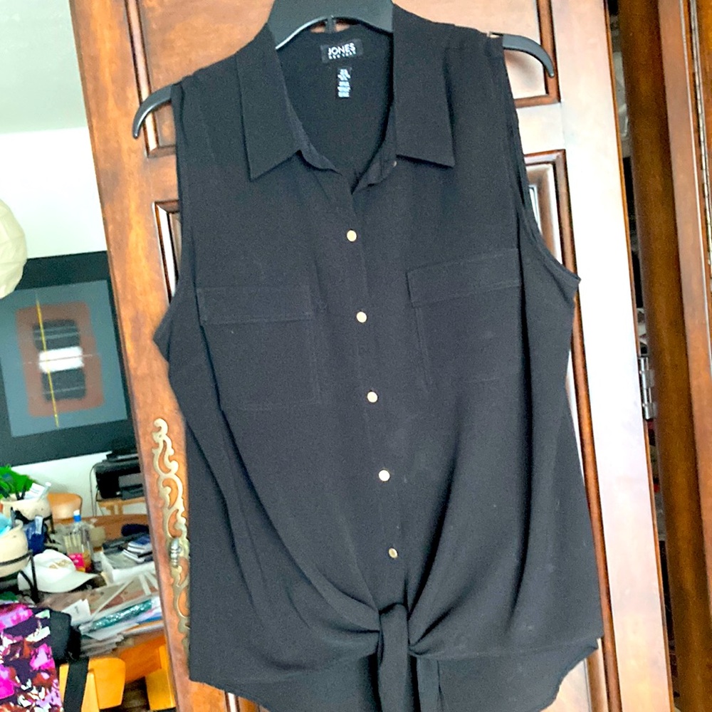 Jones NY black sleeveless top, size XL